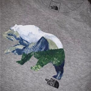 The North Face Gray Half Dome Bear Mens short sleeve T Shirt Size Medium